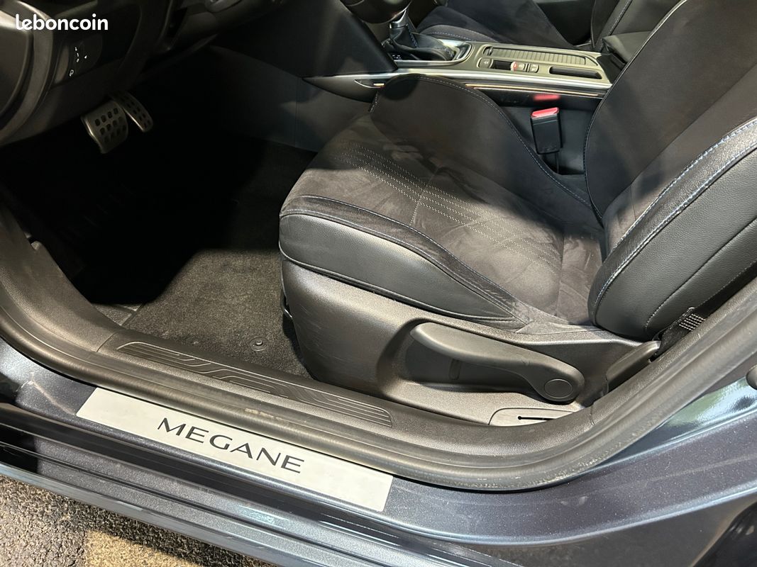 RENAULT Mégane IV Berline TCe 160 FAP GT-Line (image 31)
