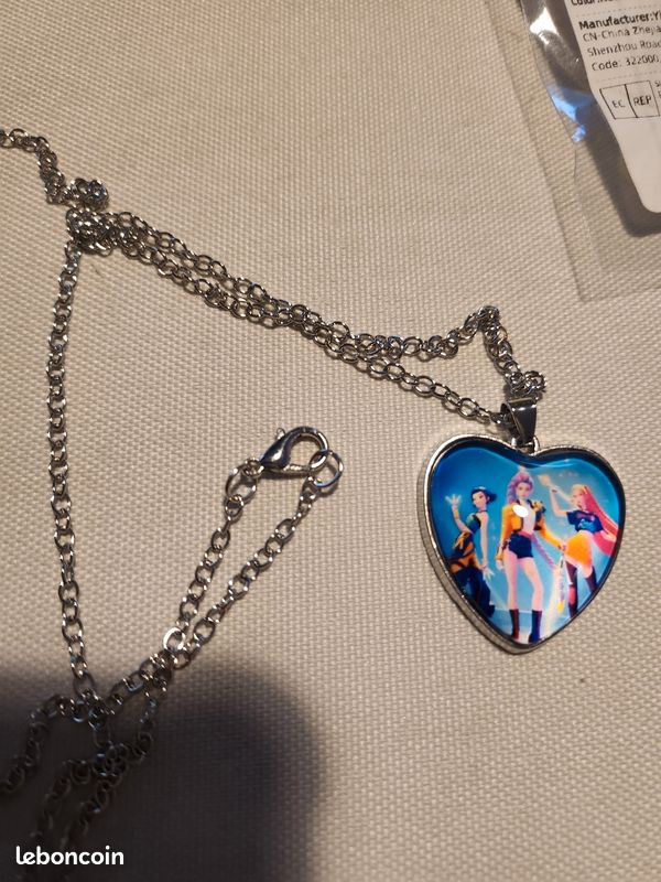 PulseLaaab Collier Démon K Pop, Pendentif Accessoires De Cosplay Kpop