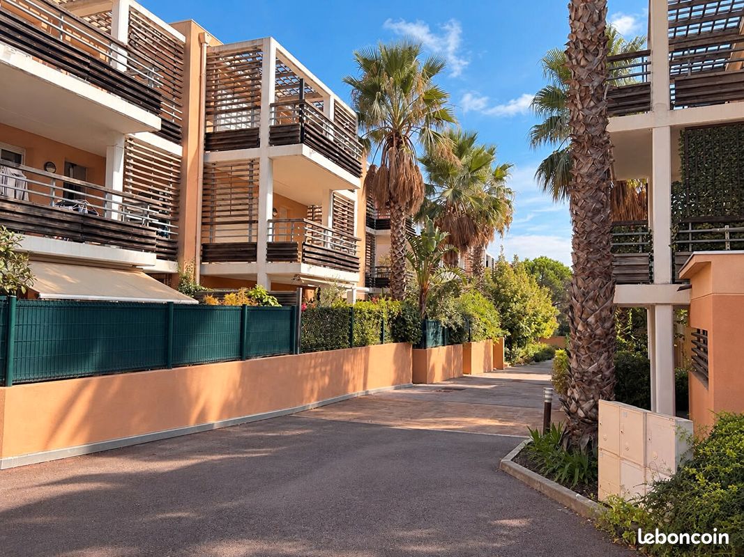 Appartement 2 pièces 45 m² · à Fréjus · 45 m² · 220 000 €
