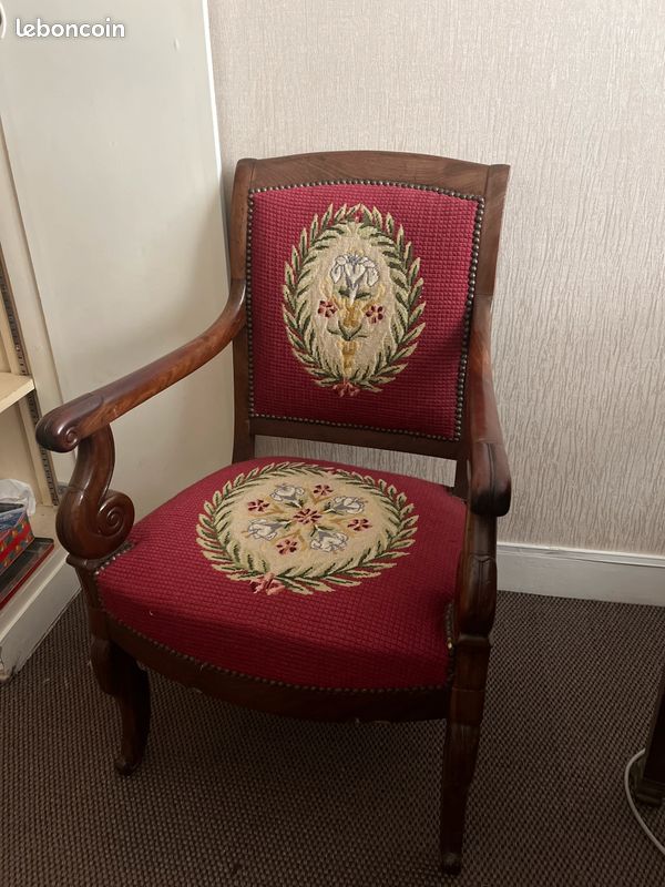 Lot de 2 fauteuils anciens (image 1)