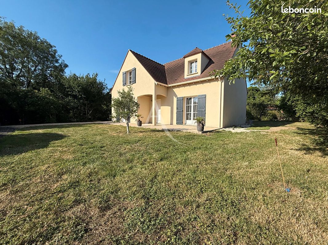 Maison 5 pièces 155 m² · à Le Châtelet-en-Brie · 155 m² · 331 000 €