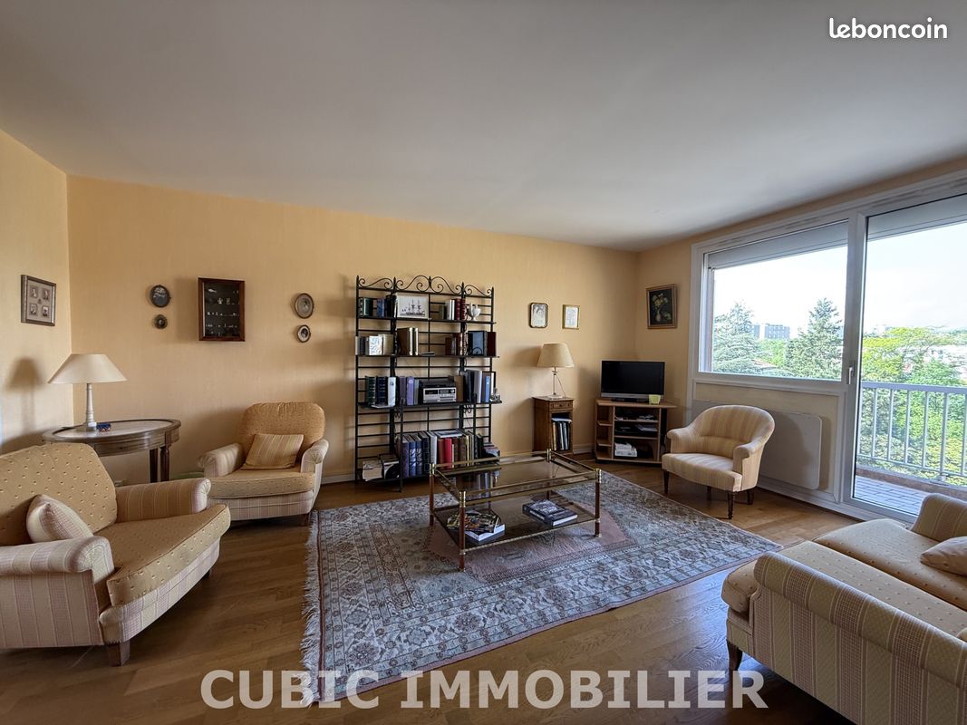 Appartement 4 pièces 102 m² · à Villefranche-sur-Saône · 102 m² · 229 000 €