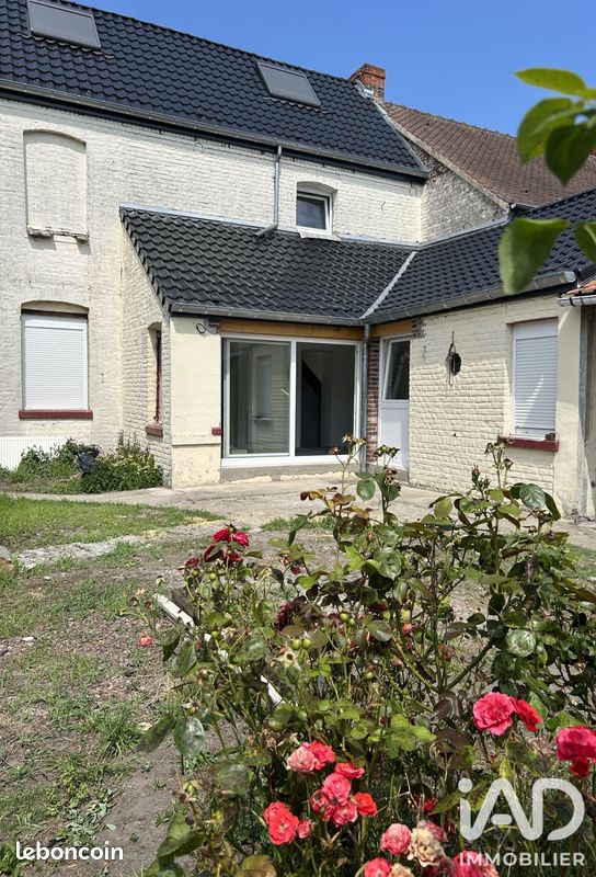 Maison 6 pièces 122 m² · à Lecelles · 122 m² · 379 000 €