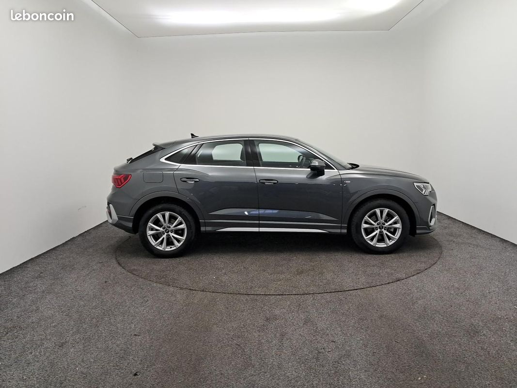 AUDI Q3 Sportback 35 TFSI 150 ch S tronic 7 S line (image 6)