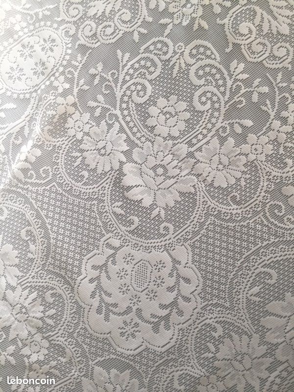 Nappe ronde en dentelle (image 5)