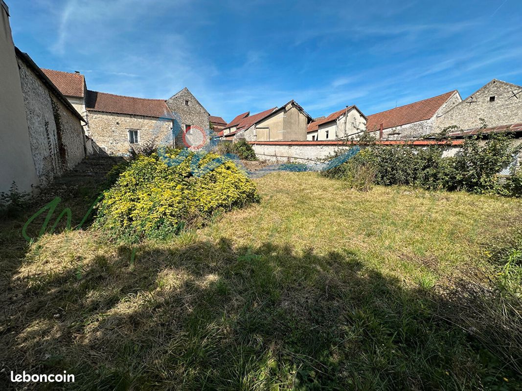 Terrain 400 m² · à Bennecourt · 400 m² · 83 000 €