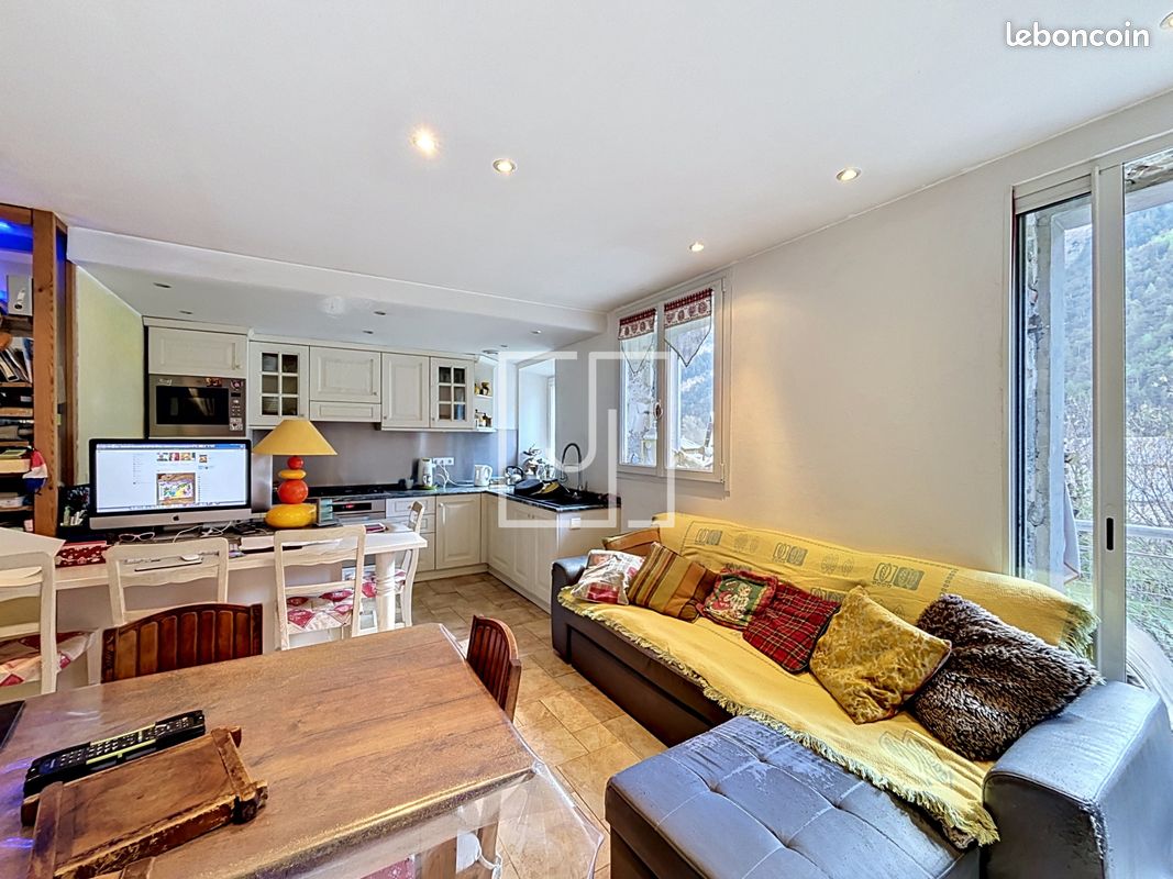 Appartement 4 pièces 60 m² · à La Condamine-Châtelard · 60 m² · 119 000 €