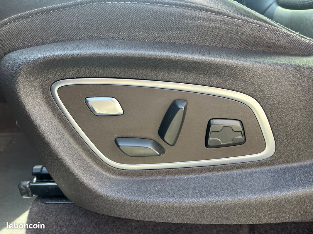 Renault espace 1.6 dci twin-turbo 160 ch energy initiale paris edc bva / car play (image 30)