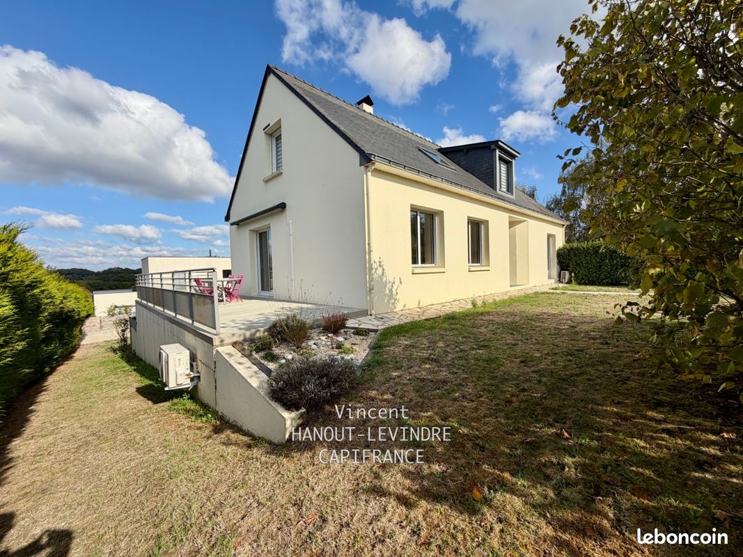 Maison 8 pièces 162 m² · à Bouchemaine · 162 m² · 499 900 €