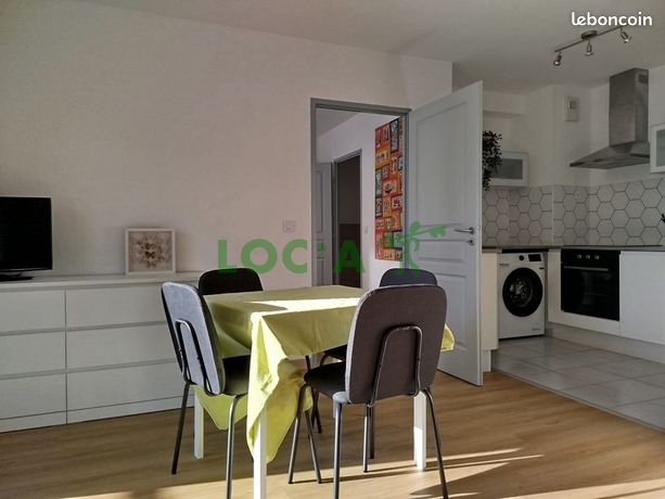 https://img.leboncoin.fr/api/v1/lbcpb1/images/de/b0/12/deb01288d7492c657e5d9ea306e94b705ce55d0b.jpg?rule=ad-image