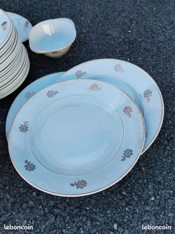 Vieux service de table vintage + de 65 pièces (image 4)