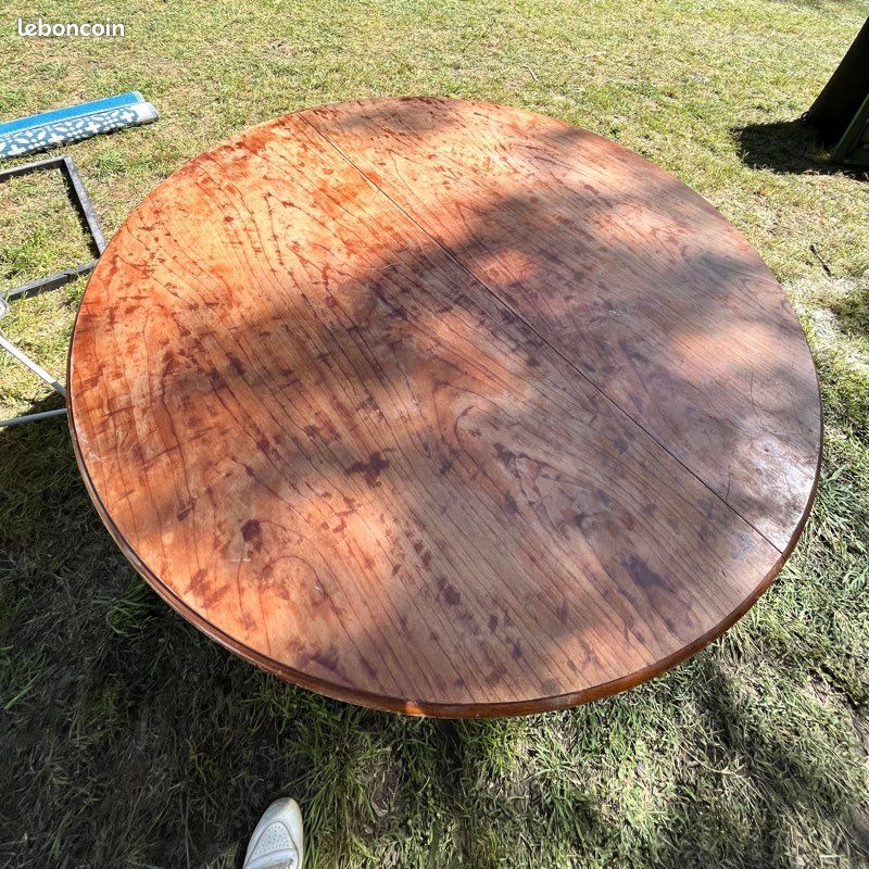 Jolie table en bois (image 3)