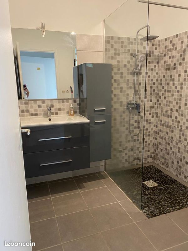 Appartement 3 pièces 70 m² · à Saint-Claude · 70 m² · 950 €/mois