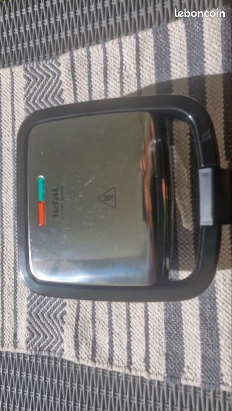 Appareil a croque monsieur Tefal (image 1)