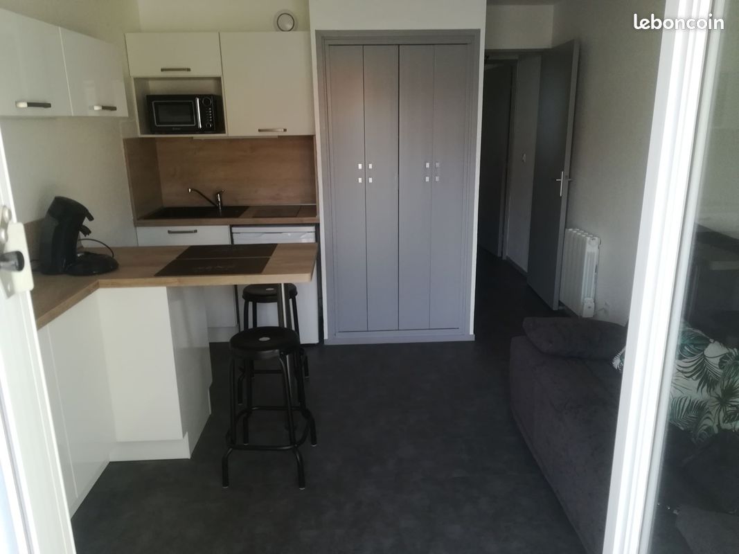 Appartement 3 pièces 27 m² · à Saint-Gilles-Croix-de-Vie · 27 m² · 590 €/mois