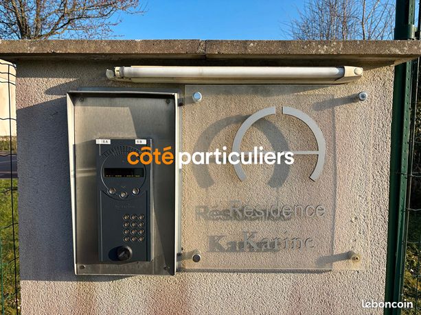 https://img.leboncoin.fr/api/v1/lbcpb1/images/de/b7/b3/deb7b33624910834be18de7f677aeae269538446.jpg?rule=ad-image