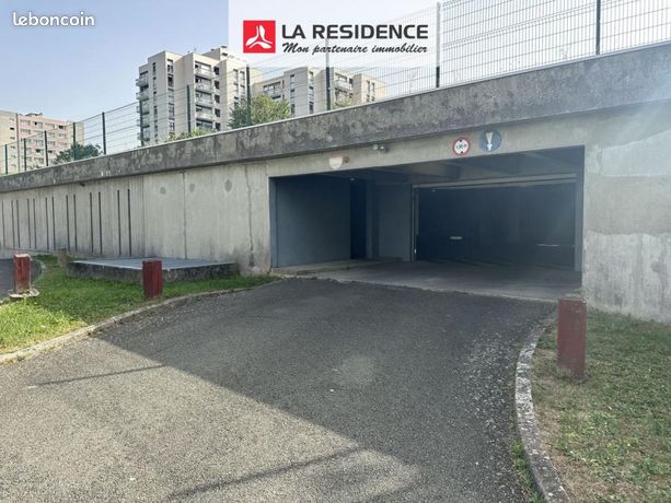 Parking Les Clayes Sous Bois