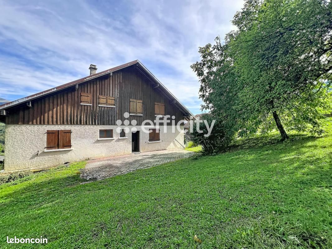 Maison 6 pièces 326 m² · à Onnion · 326 m² · 480 000 €