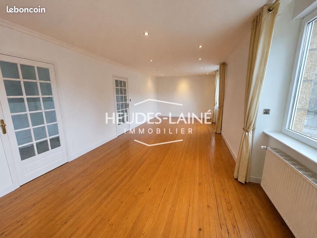 Appartement 4 pièces 102 m² · à Avranches · 102 m² · 800 €