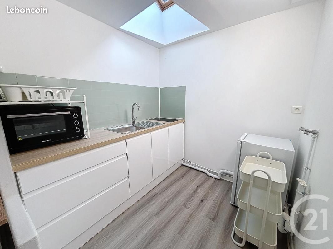 Appartement a louer saint-jean-de-la-ruelle - 1 pièce(s) - 18 m2 - Surfyn