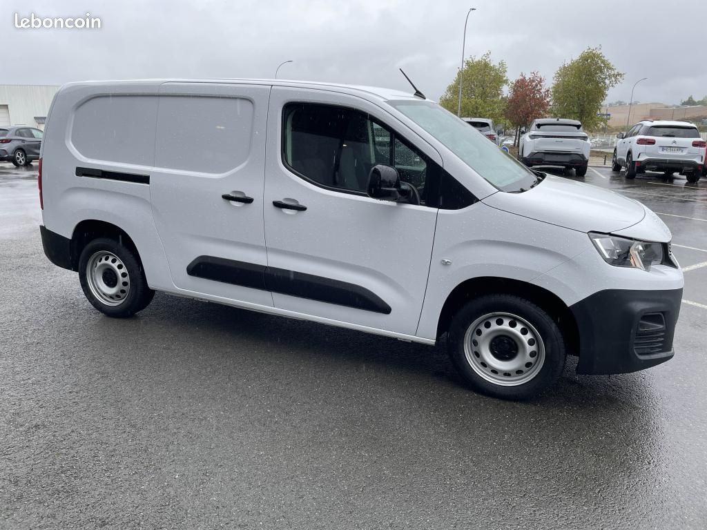 PEUGEOT PARTNER long 950KG 1.5 BlueHDi S&S - 100 3pl III FOURGON Pack Asphalt Connect XL (image 5)