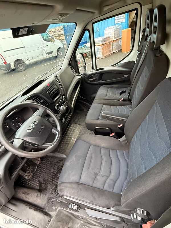 Iveco daily 35c14 avec la galerie sur le toit (image 5)