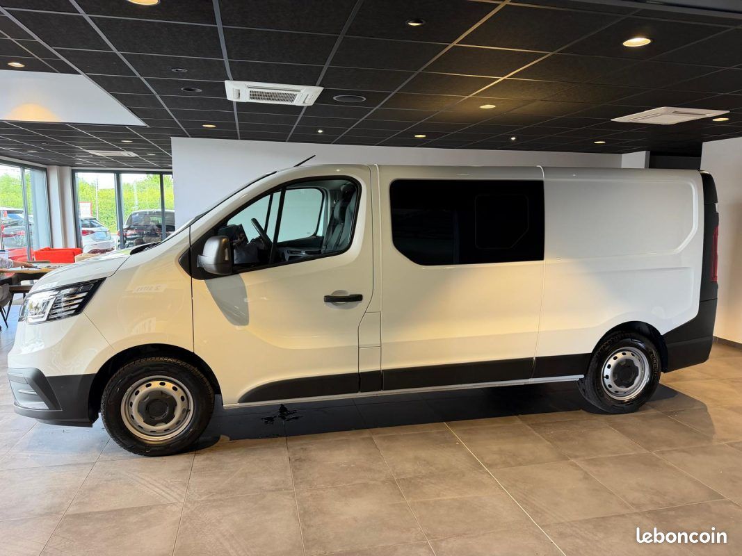 Renault trafic l2h1 3t 2.0 blue dci 150 cabine approfondie confort attelage / prix ht (image 17)