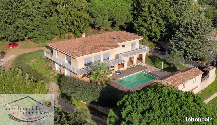 Propriété 9 pièces 285 m²