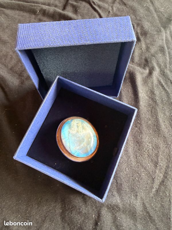 Grande Broche en Argent sertie d'un Cabochon en Pierre de Lune (image 7)