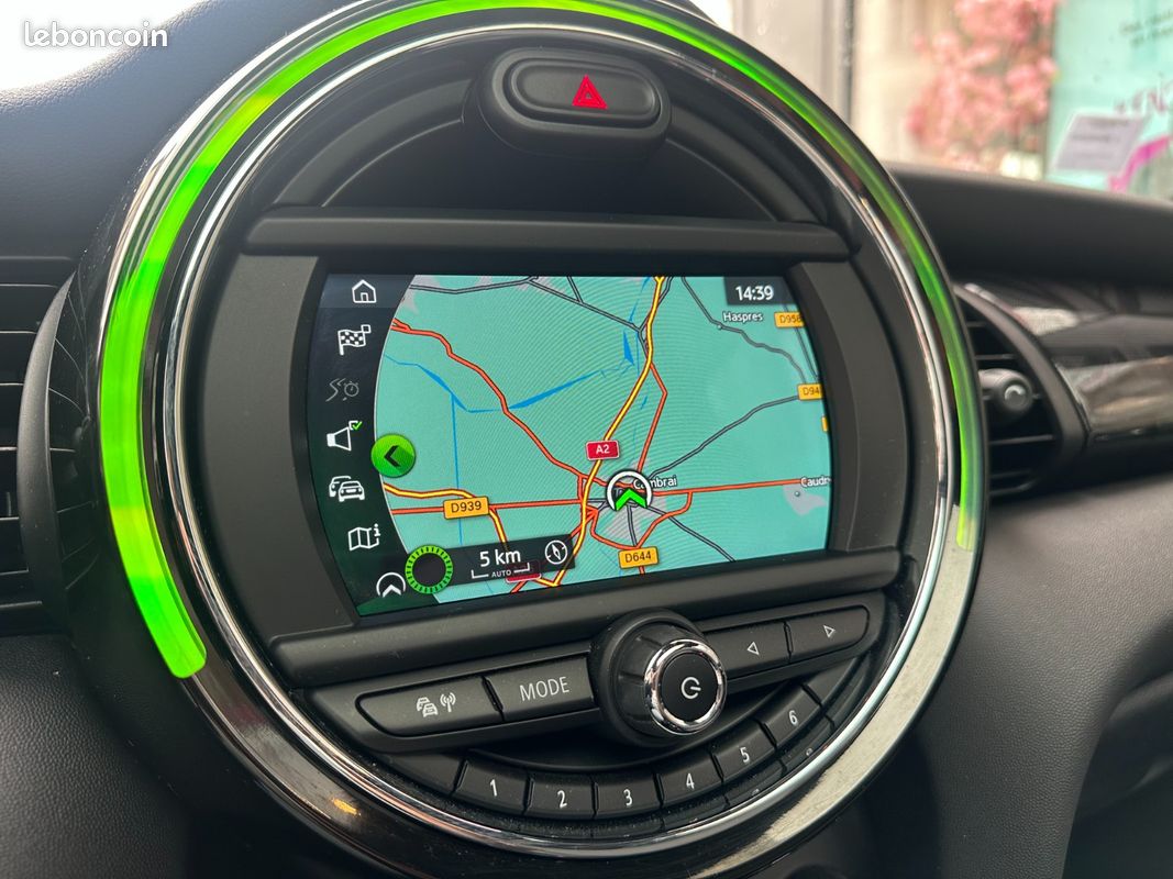Mini cooper s 2.0 l greenwich / toit ouvrant / apple carplay / pneus avant neuf (image 33)
