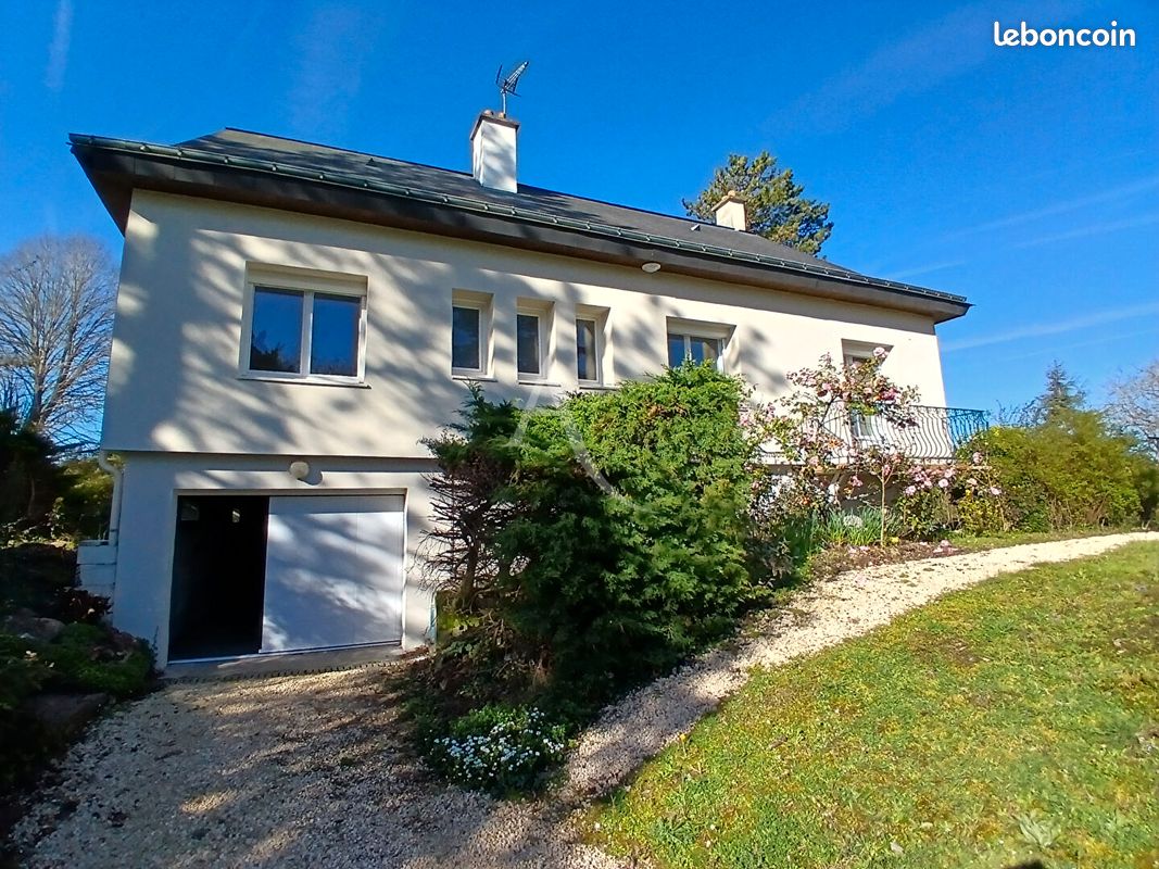 Maison 7 pièces 147 m² · à Brissac Loire Aubance · 147 m² · 1 275 €/mois