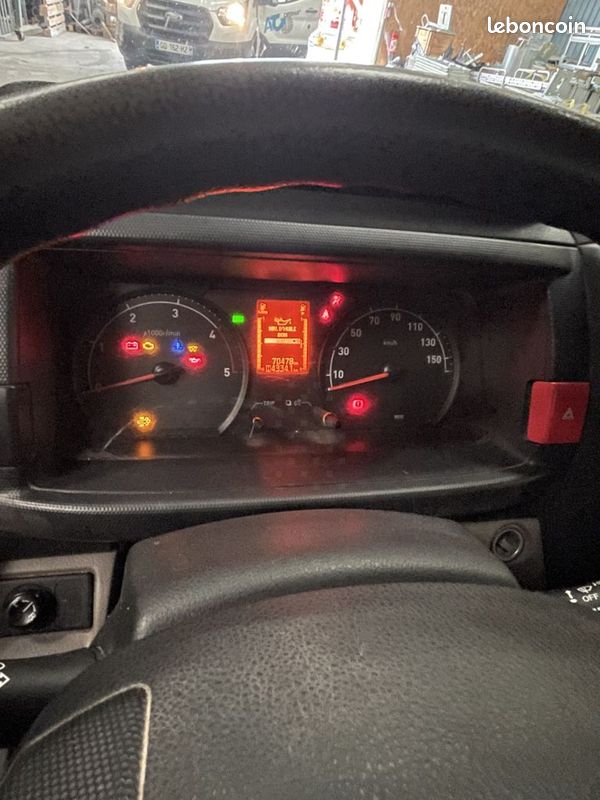 Renault MAXITY (image 9)