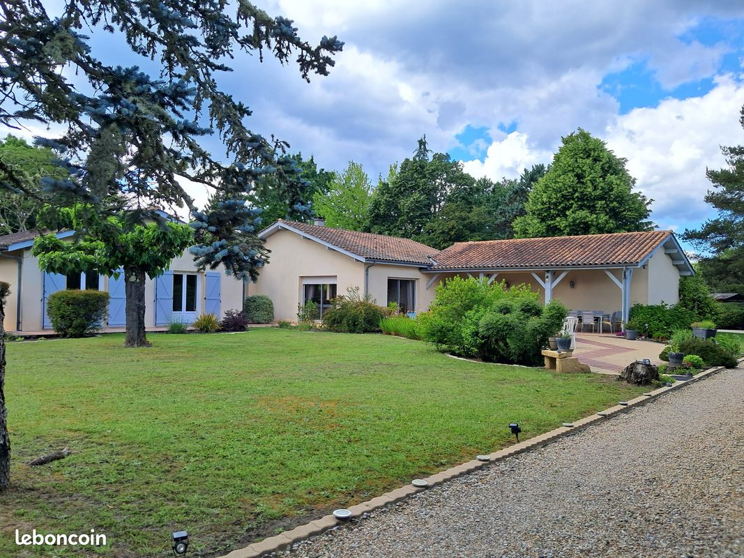 Maison 6 pièces 180 m² · à Bazas · 180 m² · 285 000 €