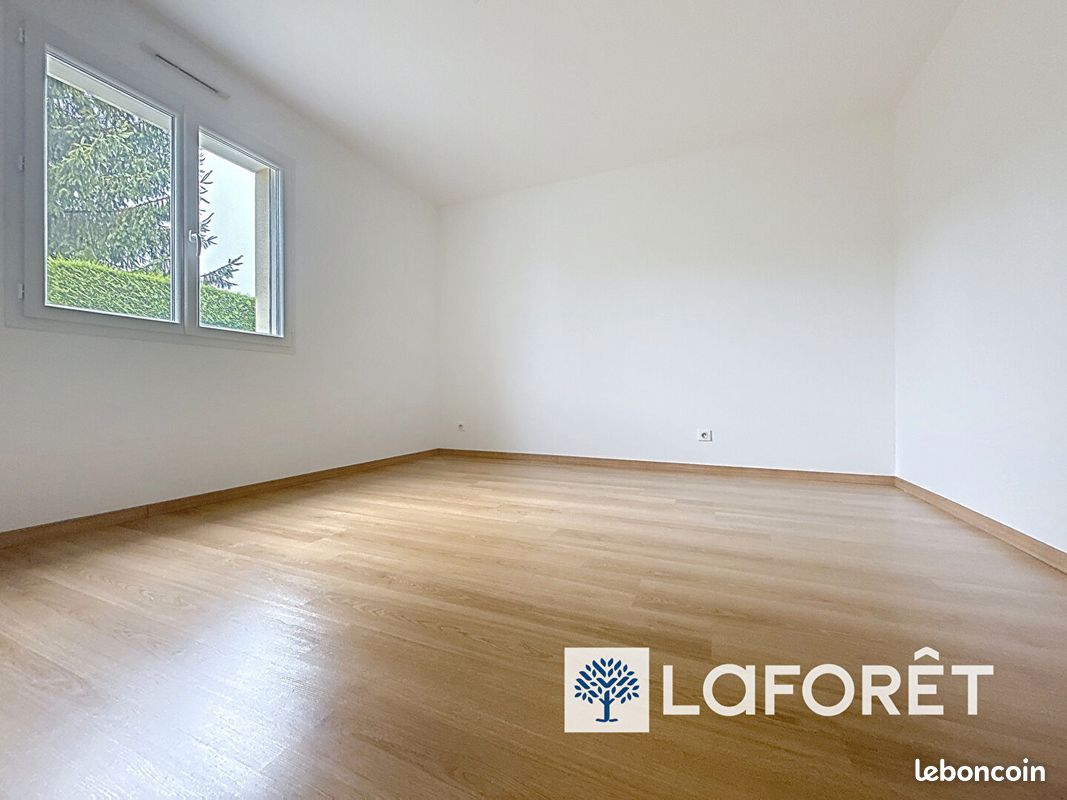 Maison a louer - 5 pièce(s) - 129 m2 - Surfyn