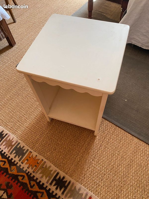 Table de chevet blanche (image 8)