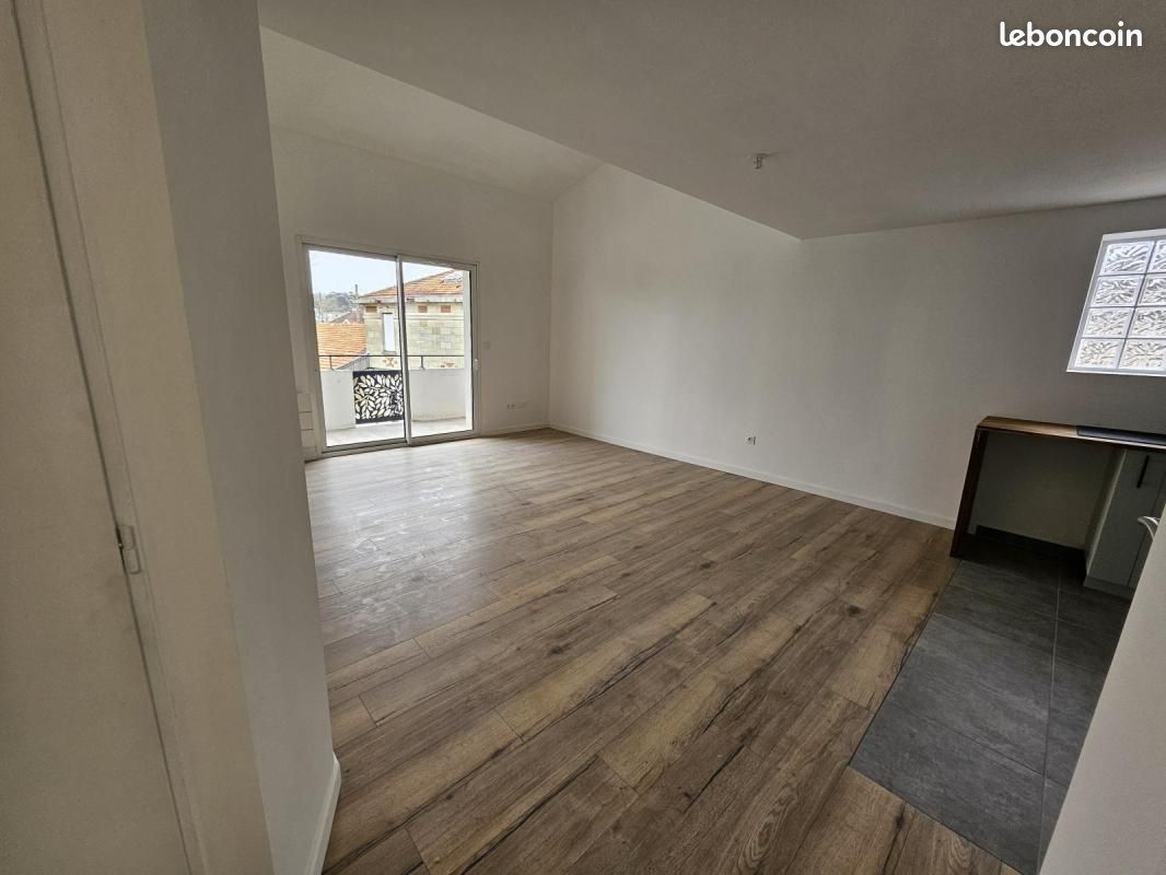 Appartement 5 pièces 94 m² · à Cenon · 94 m² · 1 500 €