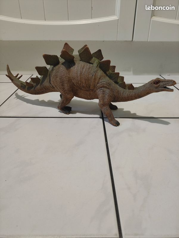 Figurine dinosaure (image 1)