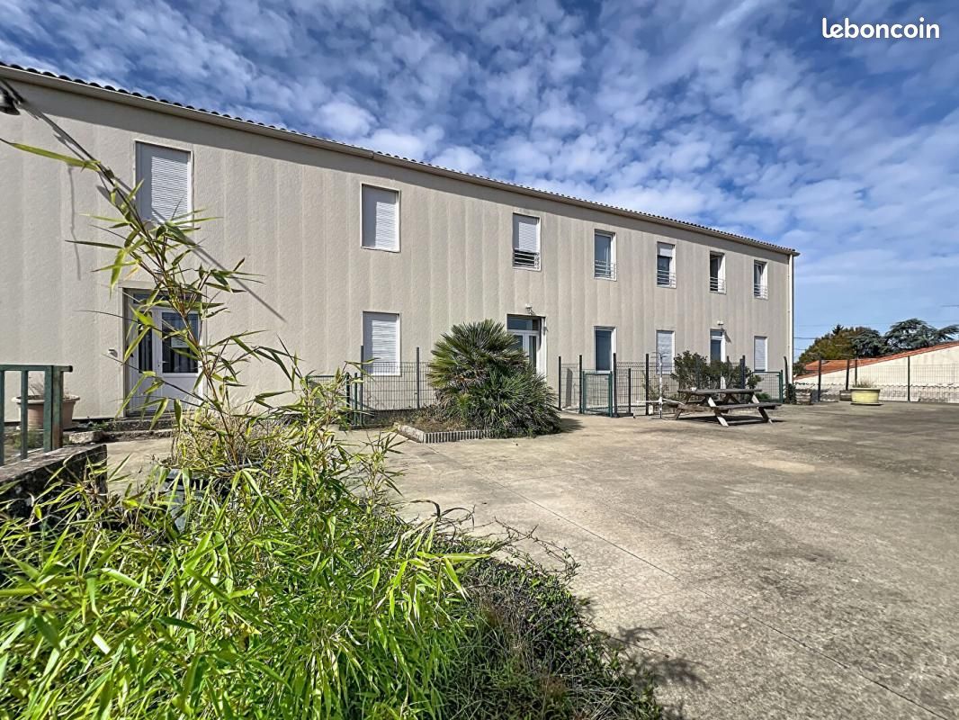 Immeuble 354 m² · à Mauléon · 354 m² · 477 000 €