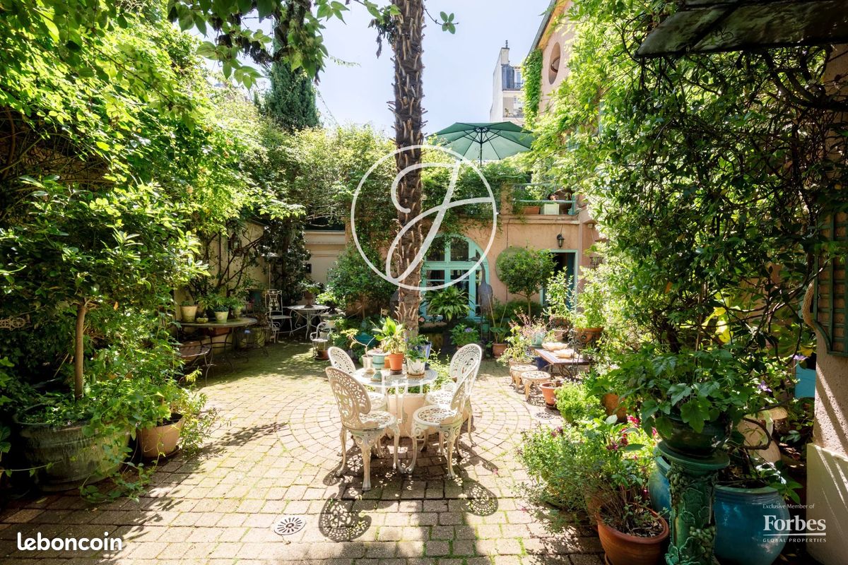 Appartement 7 pièces 184 m² · à Paris · 184 m² · 2 150 000 €