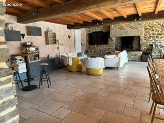 Exceptionnelle longère renovée sud Manche (image 2)