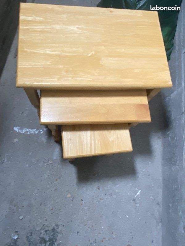 Table gigogne (image 1)