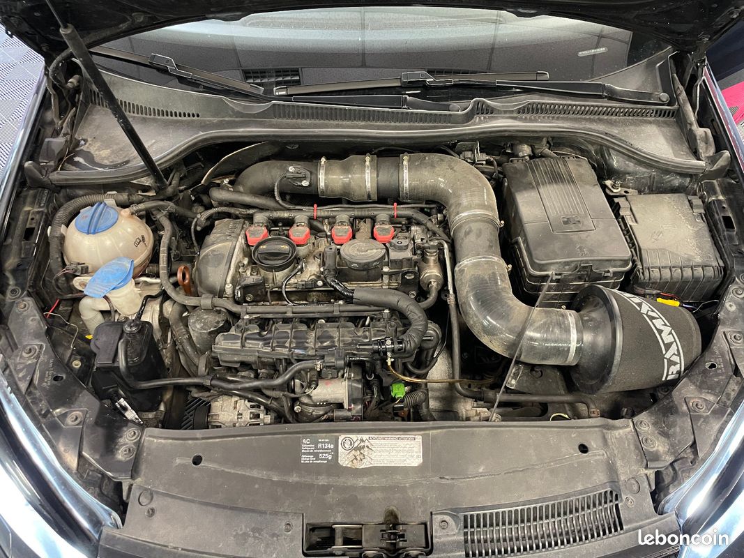 VOLKSWAGEN GOLF VI GTi 2.0 TSi 210 (image 39)