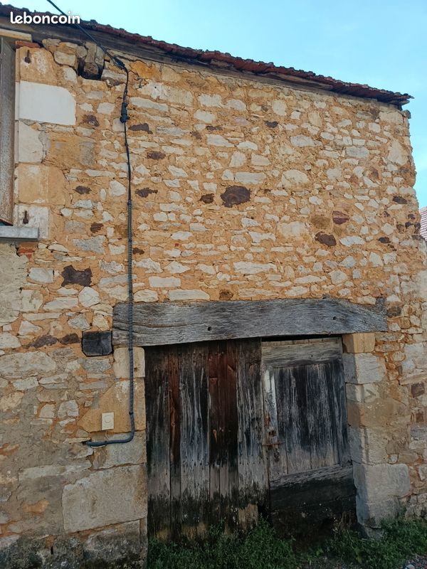 Maison 1 pièce 45 m² · à Millau · 45 m² · 15 000 €