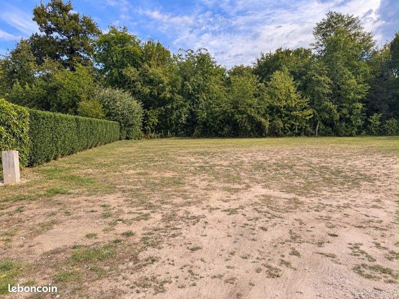 À vendre Terrain viabilisé · à Pujols-sur-Ciron · 119 000 €