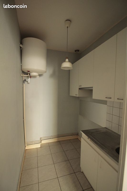 Location T2 rue des Trois Conils / Mairie - Bordeaux 33000 Centre (image principale 3)