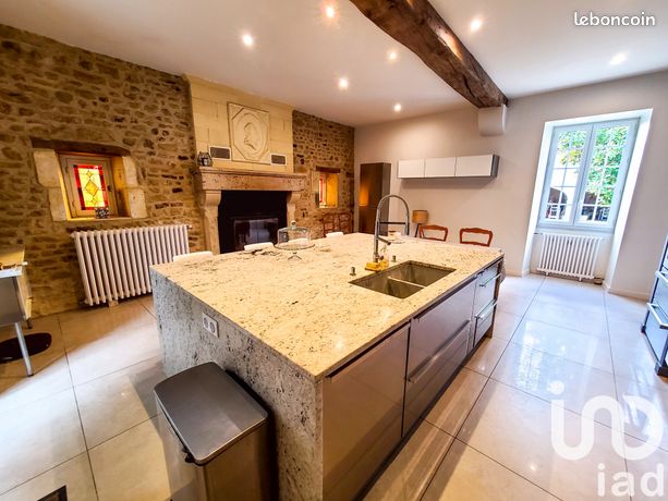 Propriété 10 pièces 284 m²