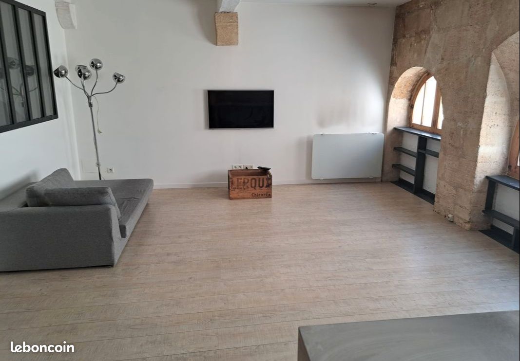 Appartement 2 pièces 67 m² · à Bordeaux · 67 m² · 1 025 €/mois