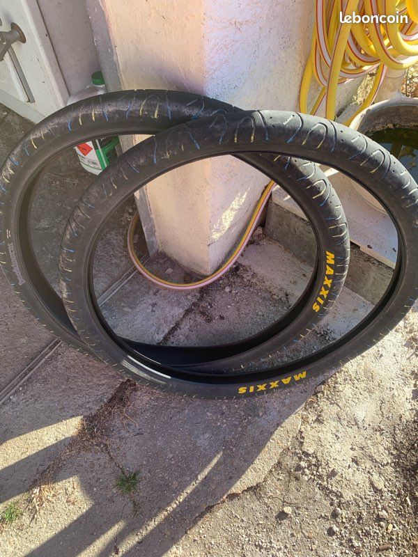 Pneu vtt Maxxis 29 hookworm Équipements vélos