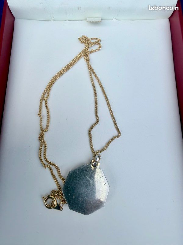 Pendentif Vintage Métal Doré - Bijou Rétro élégant, état Correct