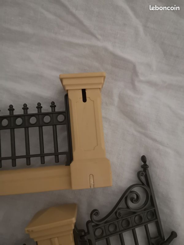 Très bon état - Playmobil - Villa Belle Époque 5305 + clôture 5360 (image 19)